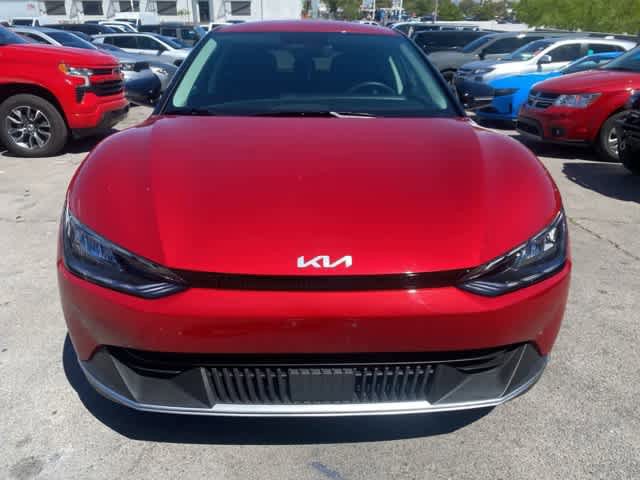 Used 2024 Kia EV6 Light RWD image 2