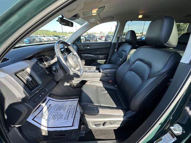 Certified 2023 Nissan Pathfinder SL image 11