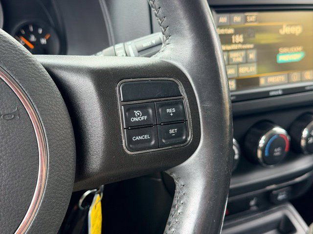 Used 2015 Jeep Patriot High Altitude AWD/4WD image 10