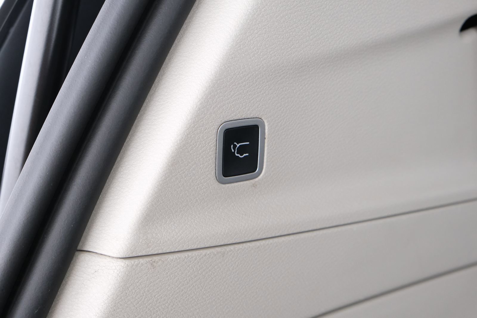Used 2022 Chrysler Pacifica Touring-L FWD image 39