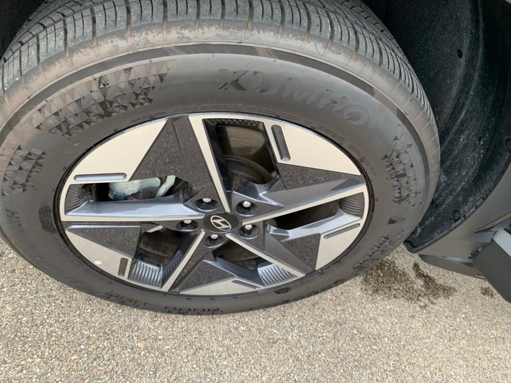 Certified 2025 Hyundai Tucson SEL AWD/4WD image 32