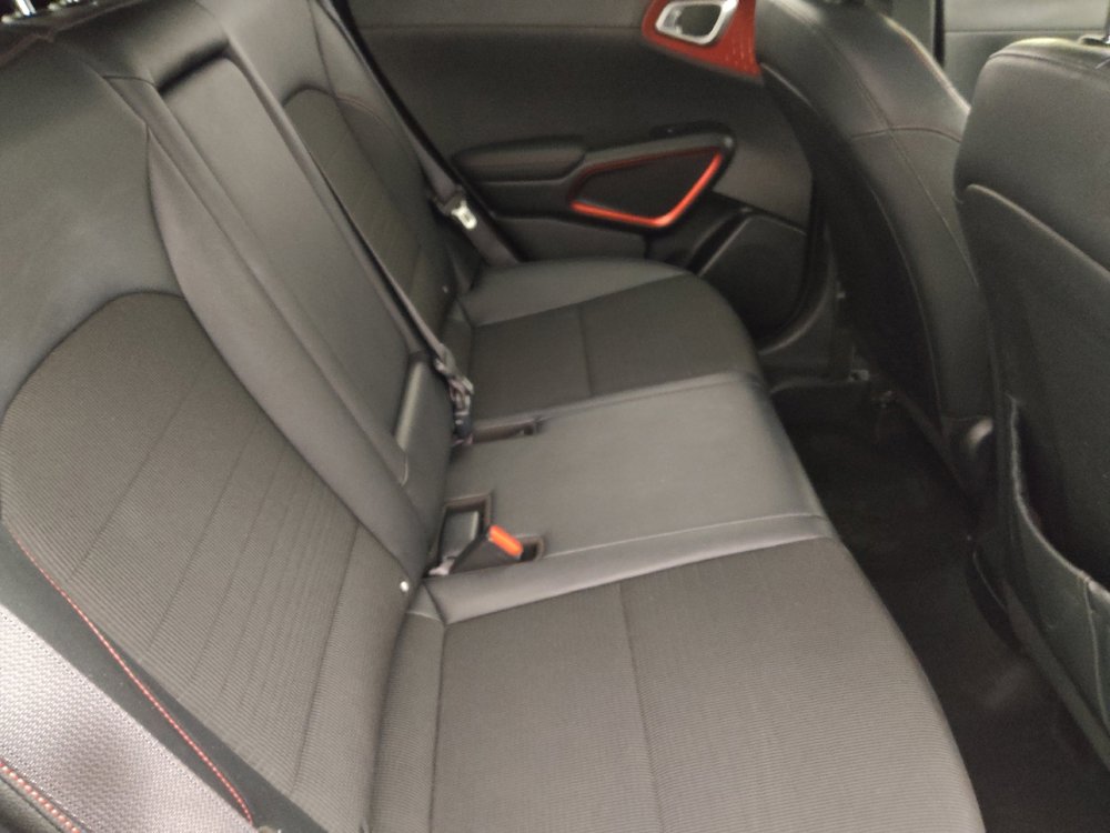 Used 2020 Kia Soul GT-Line Turbo FWD image 19