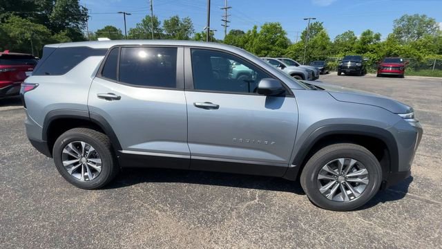 New 2026 Chevrolet Equinox LT w/ Safety and Technology Package FWD image 3