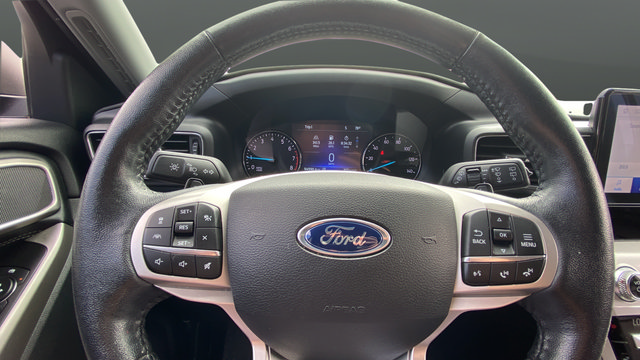 Used 2020 Ford Explorer XLT w/ Equipment Group 202A AWD/4WD image 15