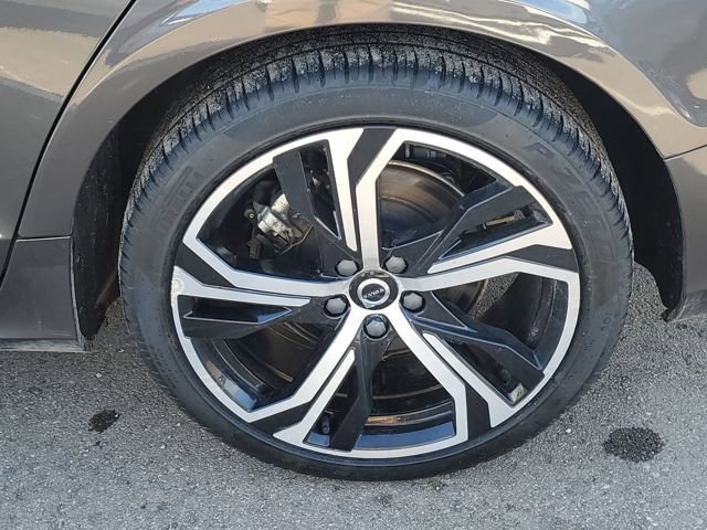 Used 2024 Volvo S60 B5 Core image 31