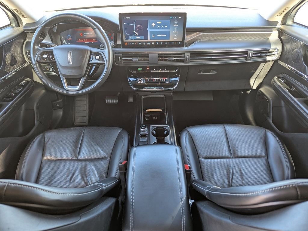 Used 2024 Lincoln Corsair Reserve image 14