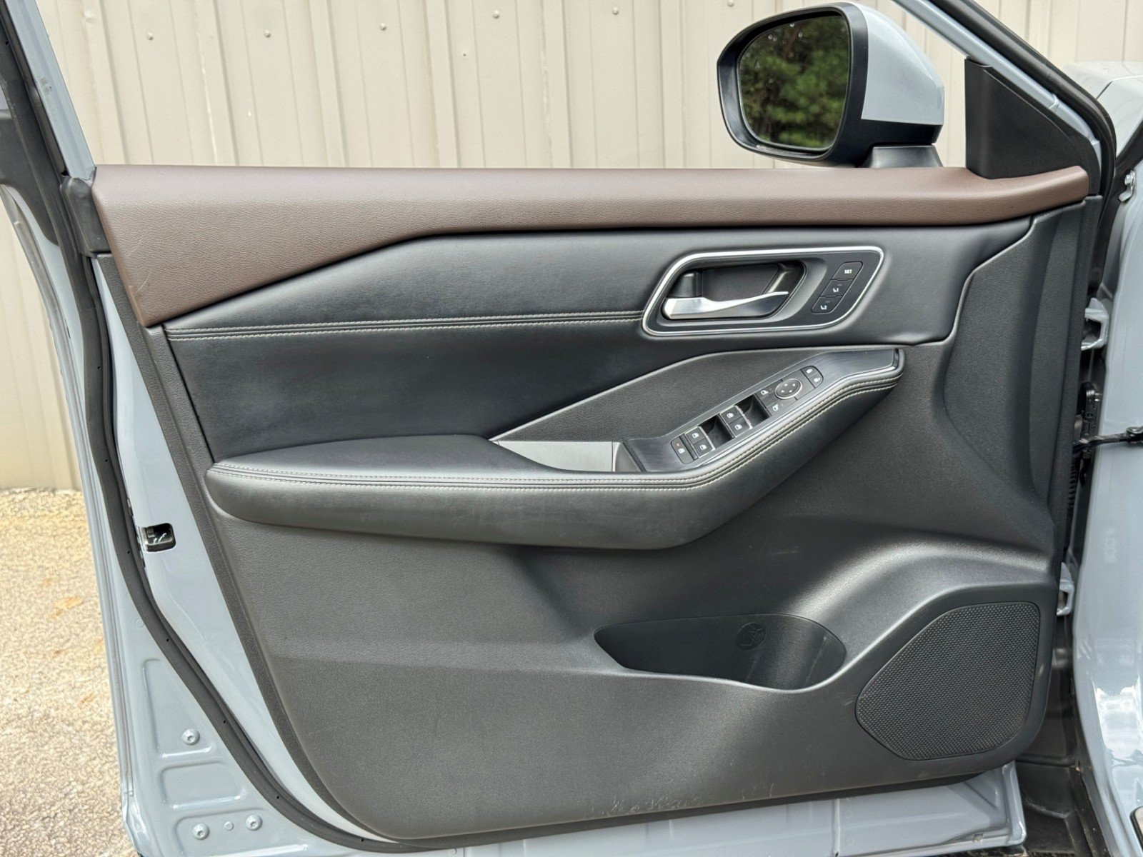Used 2021 Nissan Rogue Platinum FWD image 36