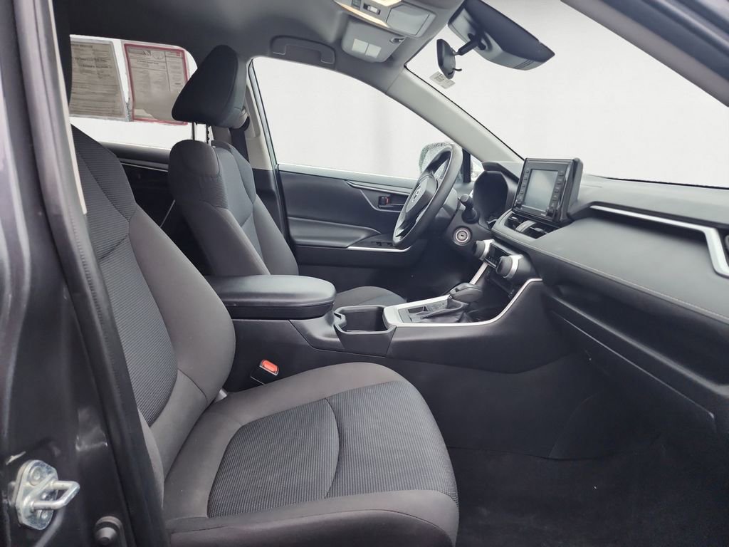 Certified 2022 Toyota RAV4 LE image 15