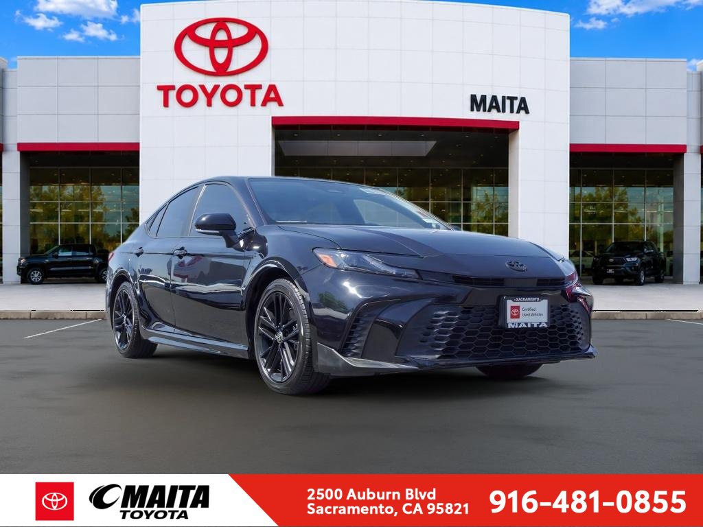 Used 2025 Toyota Camry SE w/ Multimedia Upgrade Package
