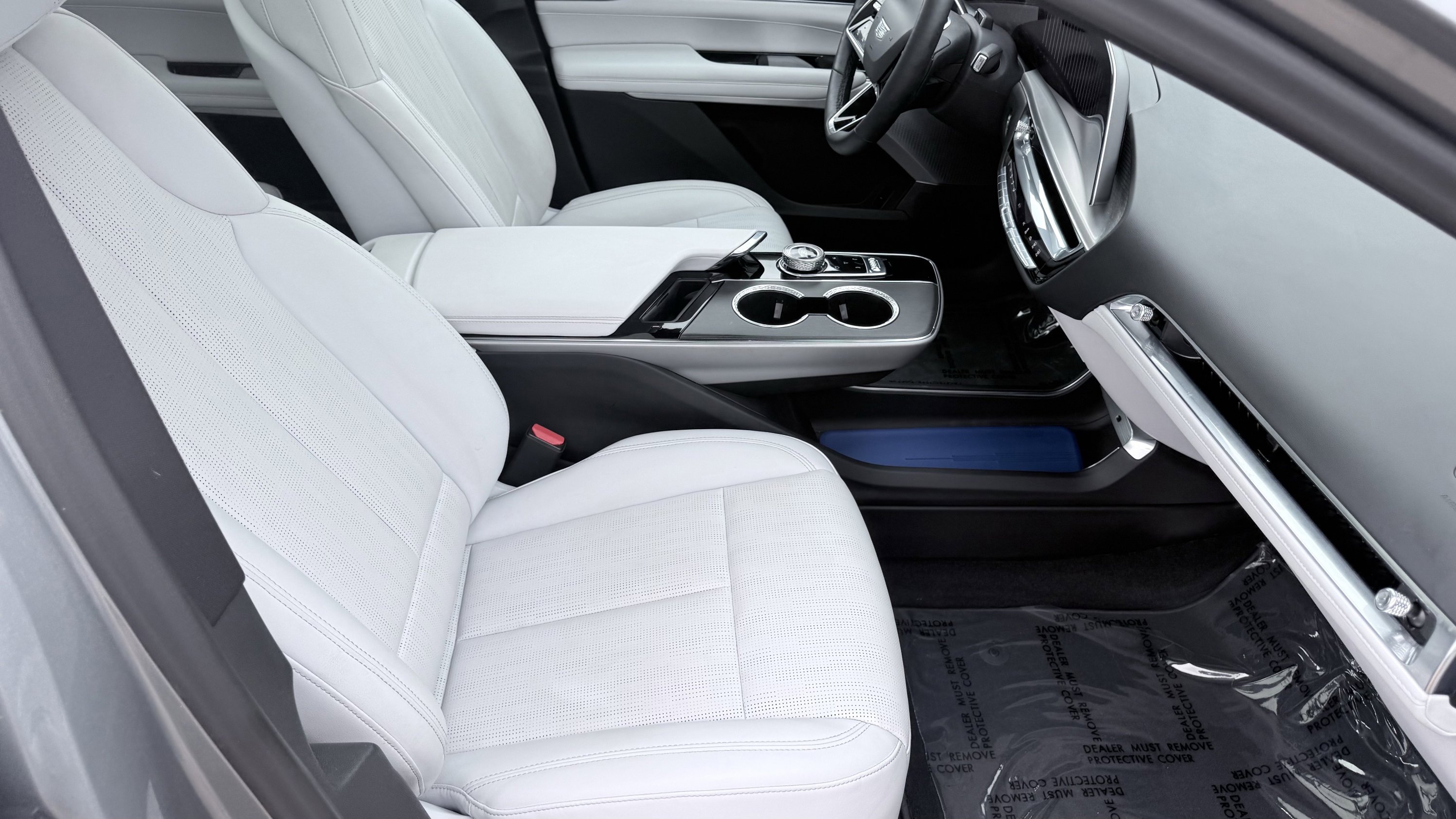 Used 2024 Cadillac Lyriq Luxury image 45