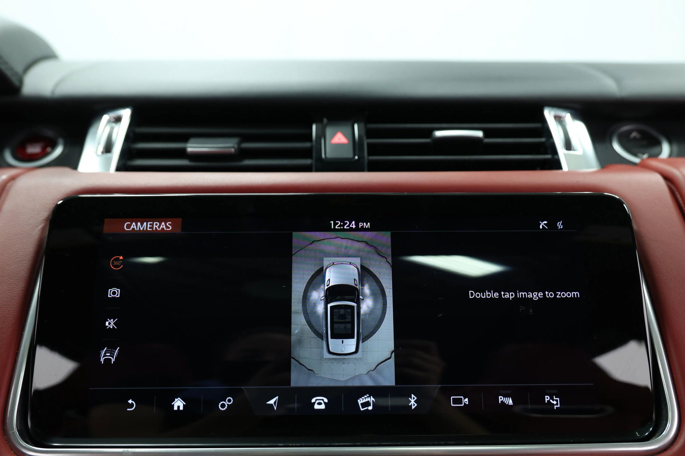 Used 2020 Land Rover Range Rover Sport SVR image 33