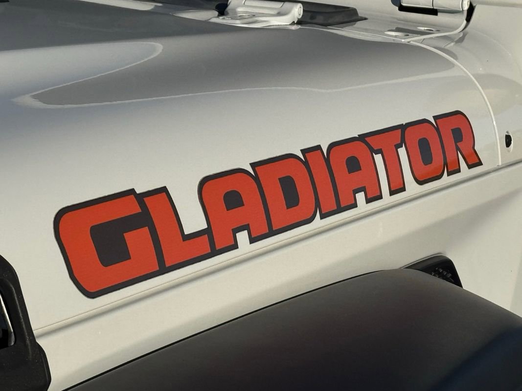 Used 2020 Jeep Gladiator Sport w/ Quick Order Package 24S image 9