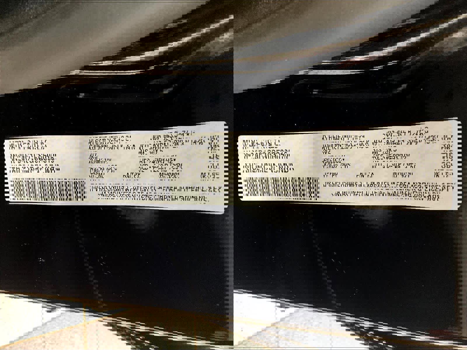 Used 2025 Chrysler Pacifica Limited image 37