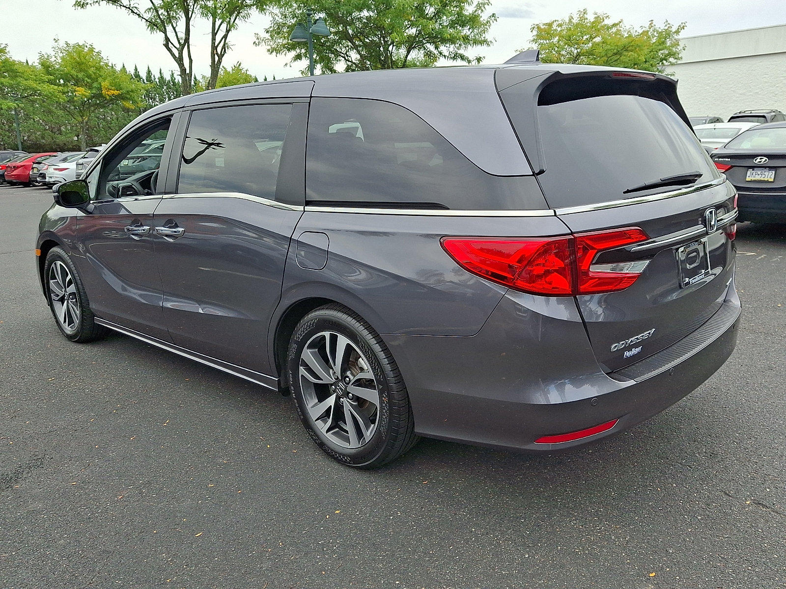 Certified 2024 Honda Odyssey Touring image 4