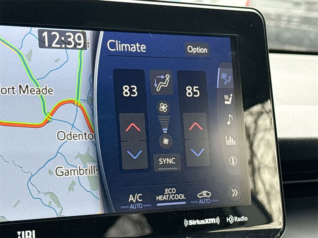 Used 2021 Toyota Venza XLE image 16