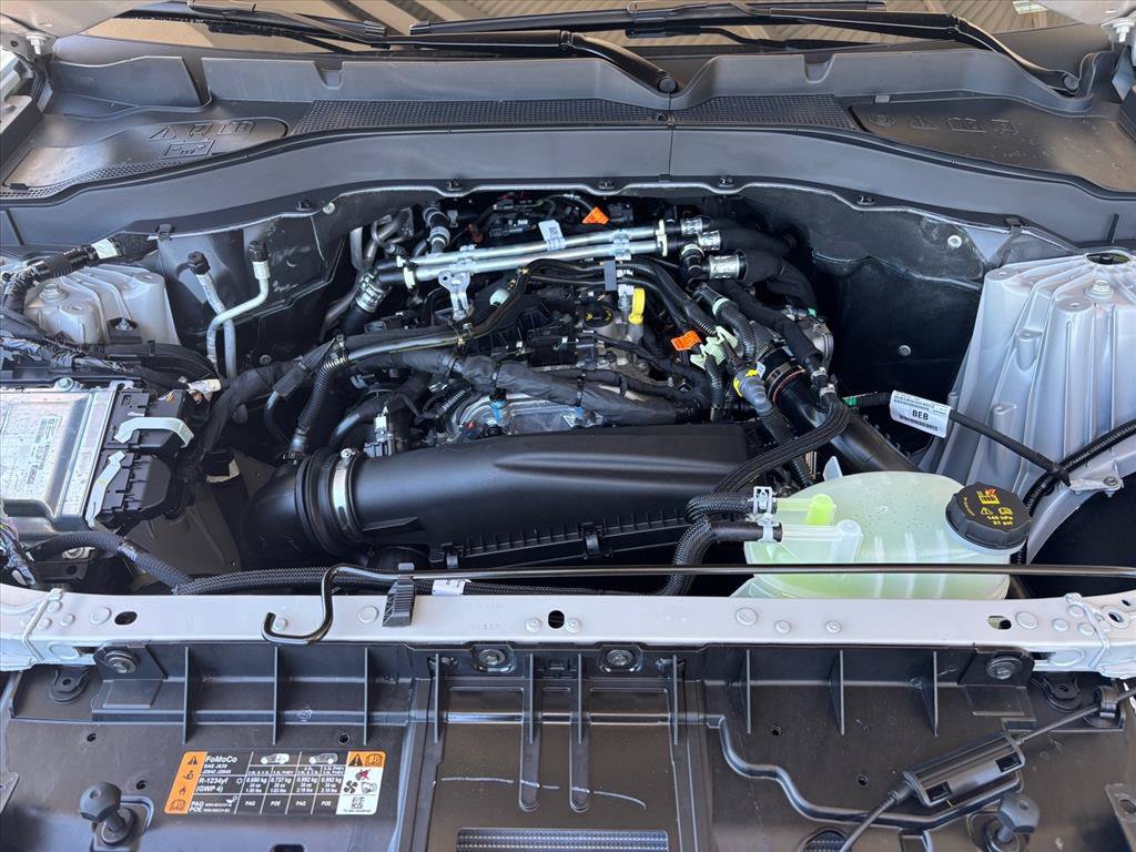 New 2026 Ford Explorer Active RWD image 29
