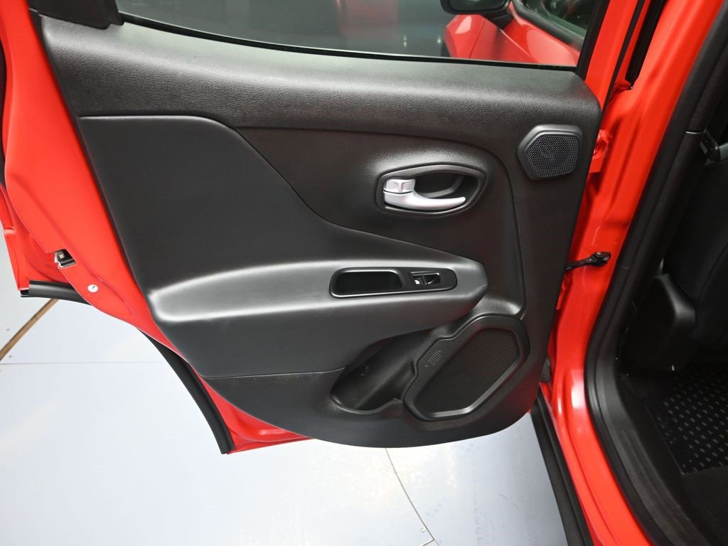 Used 2023 Jeep Renegade Trailhawk w/ Sun/Sound Group image 28