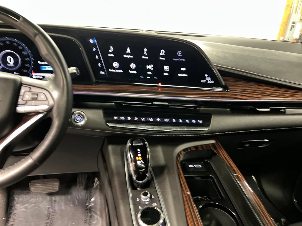 Certified 2023 Cadillac Escalade Premium Luxury w/ LPO, Floor Liner Package AWD/4WD image 22