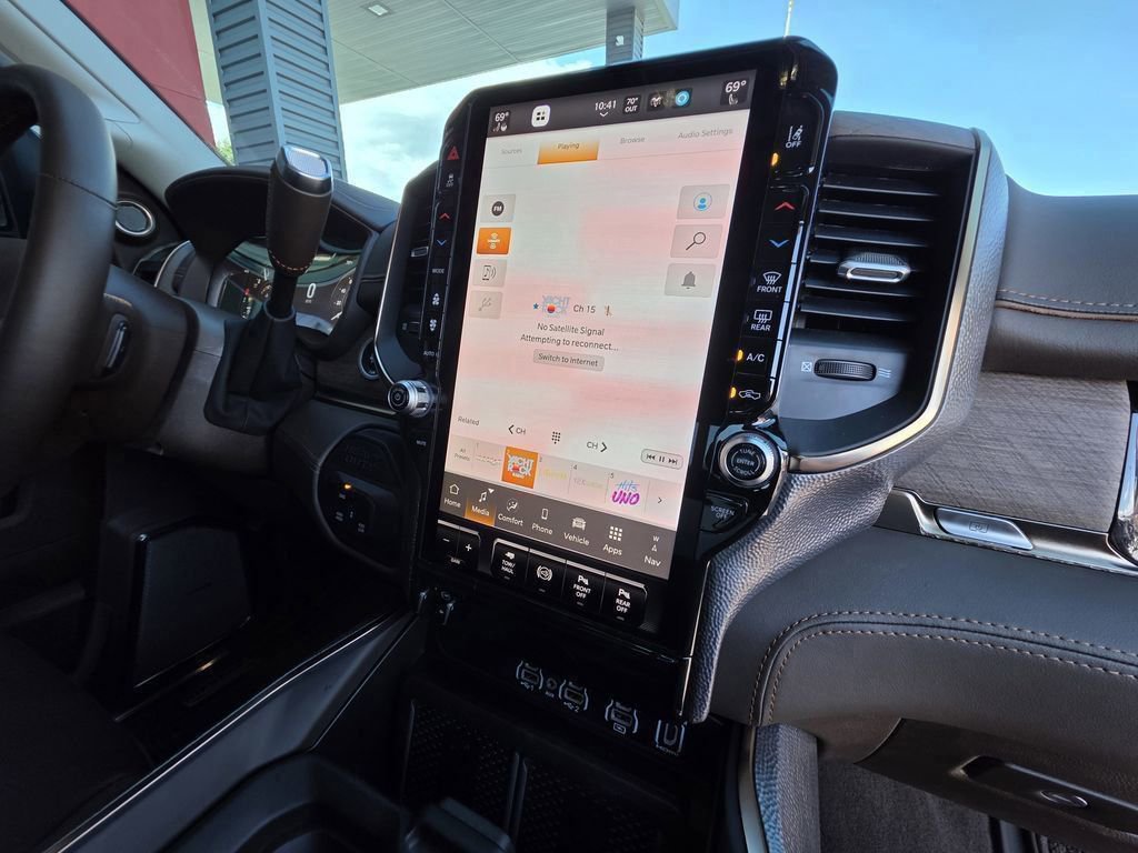 Used 2025 RAM 3500 Longhorn image 12