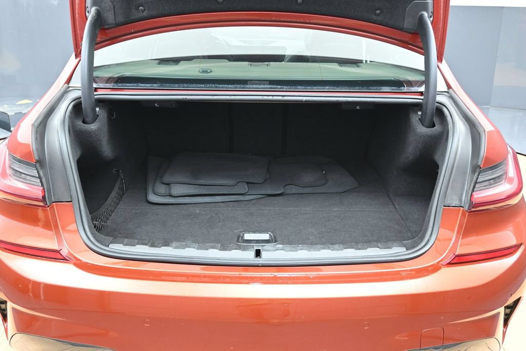 Used 2022 BMW 330e w/ M Sport Package RWD image 14