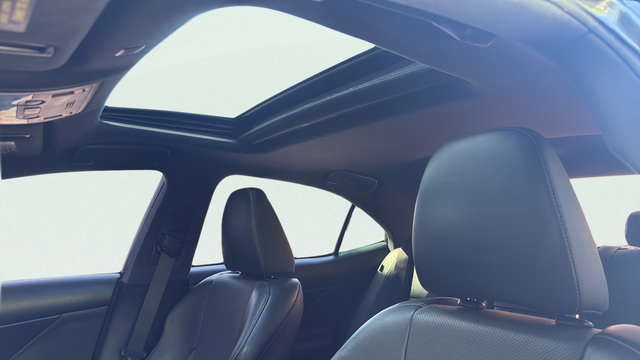 Used 2019 Lexus IS 300 F Sport w/ F Sport Package RWD image 15