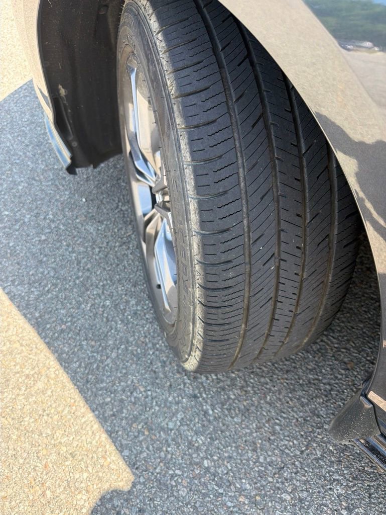 Used 2024 Honda Accord EX-L image 12