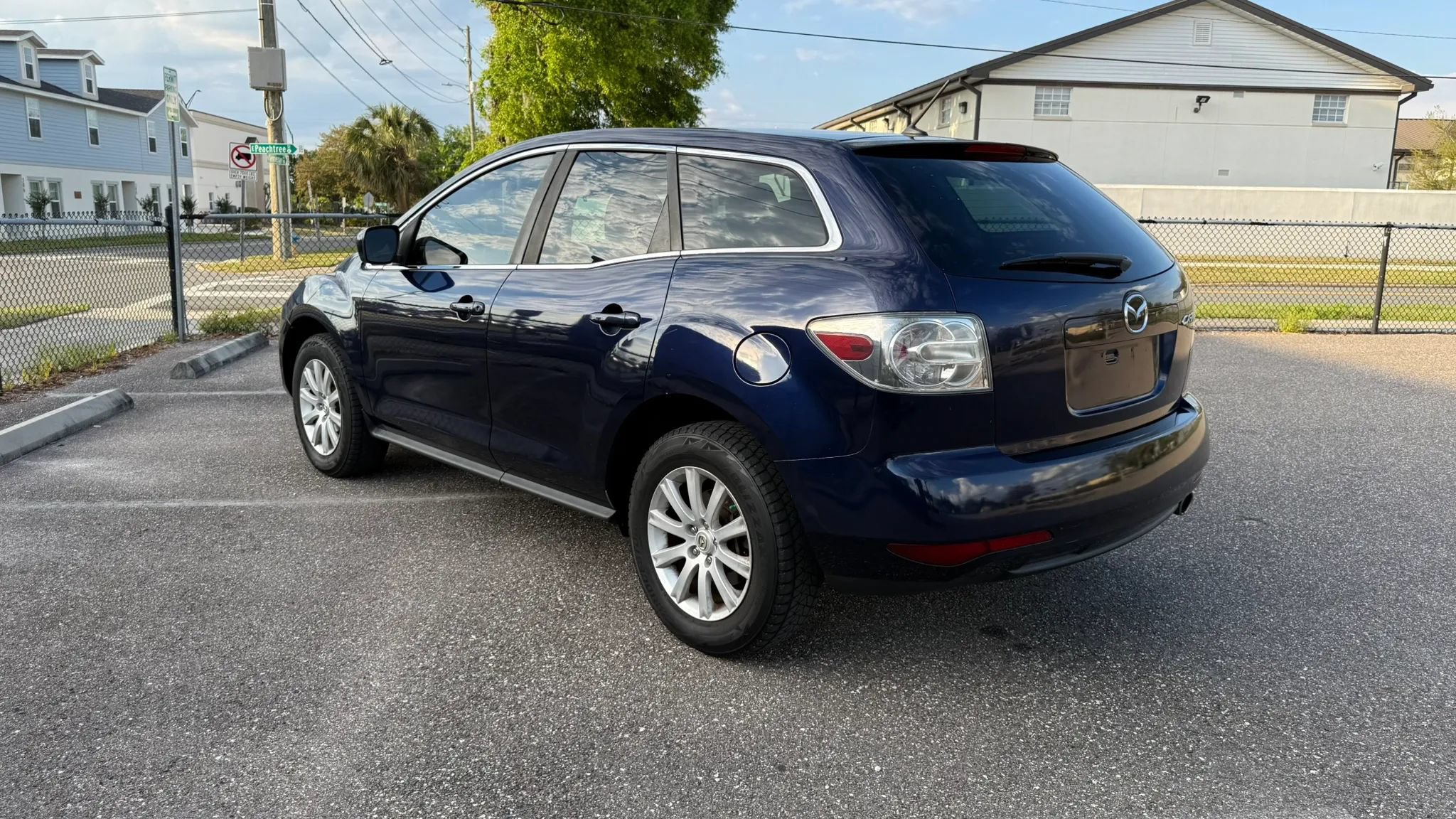 Used 2011 MAZDA CX-7 i SV FWD image 8