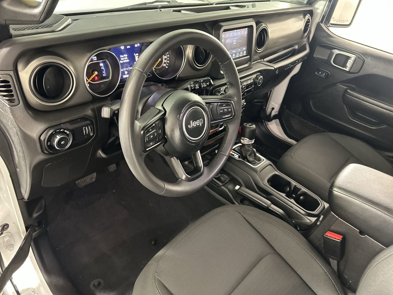 Used 2023 Jeep Wrangler Sport S image 10