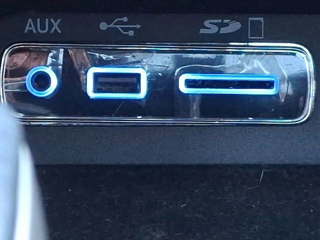 Used 2016 Jeep Grand Cherokee Limited w/ Luxury Group II image 24