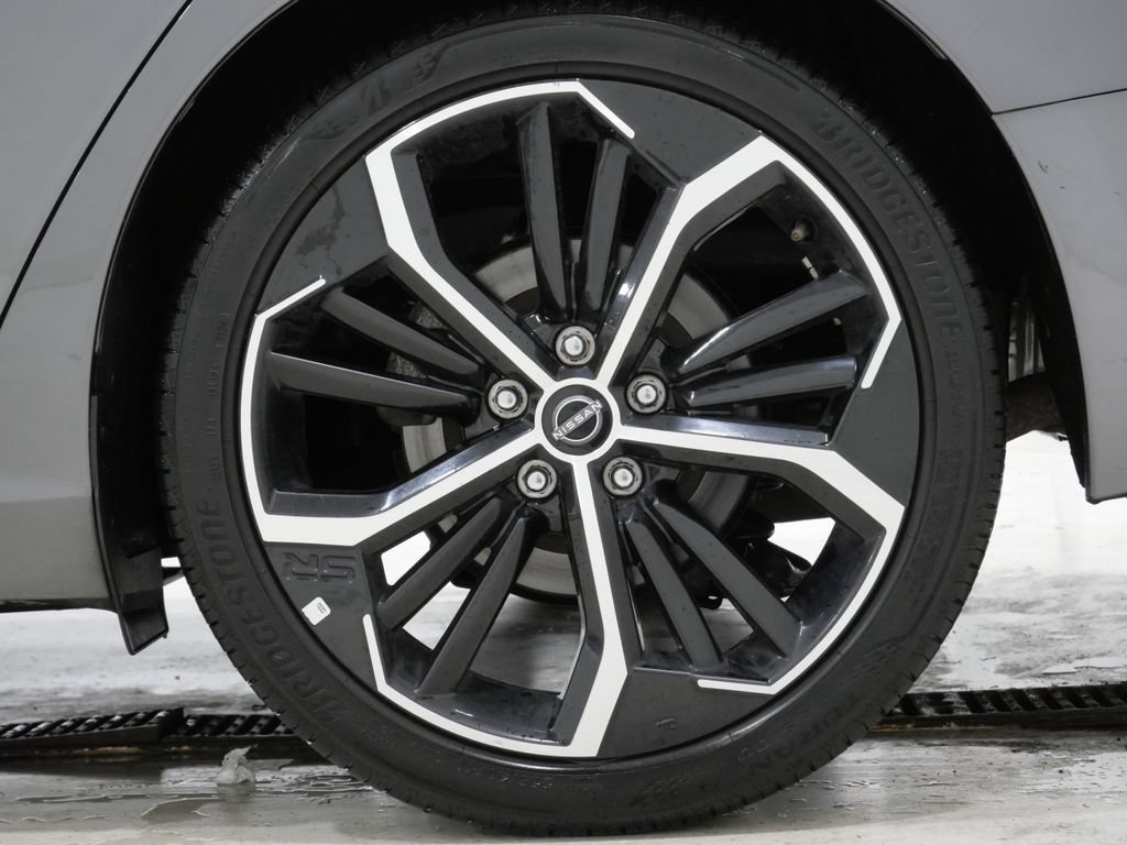 Used 2024 Nissan Altima 2.5 SR FWD image 8