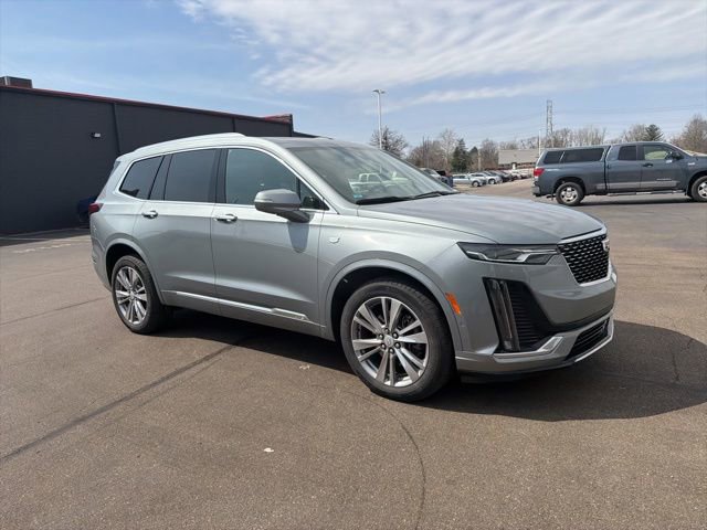Used 2023 Cadillac XT6 Premium Luxury w/ Technology Package image 2