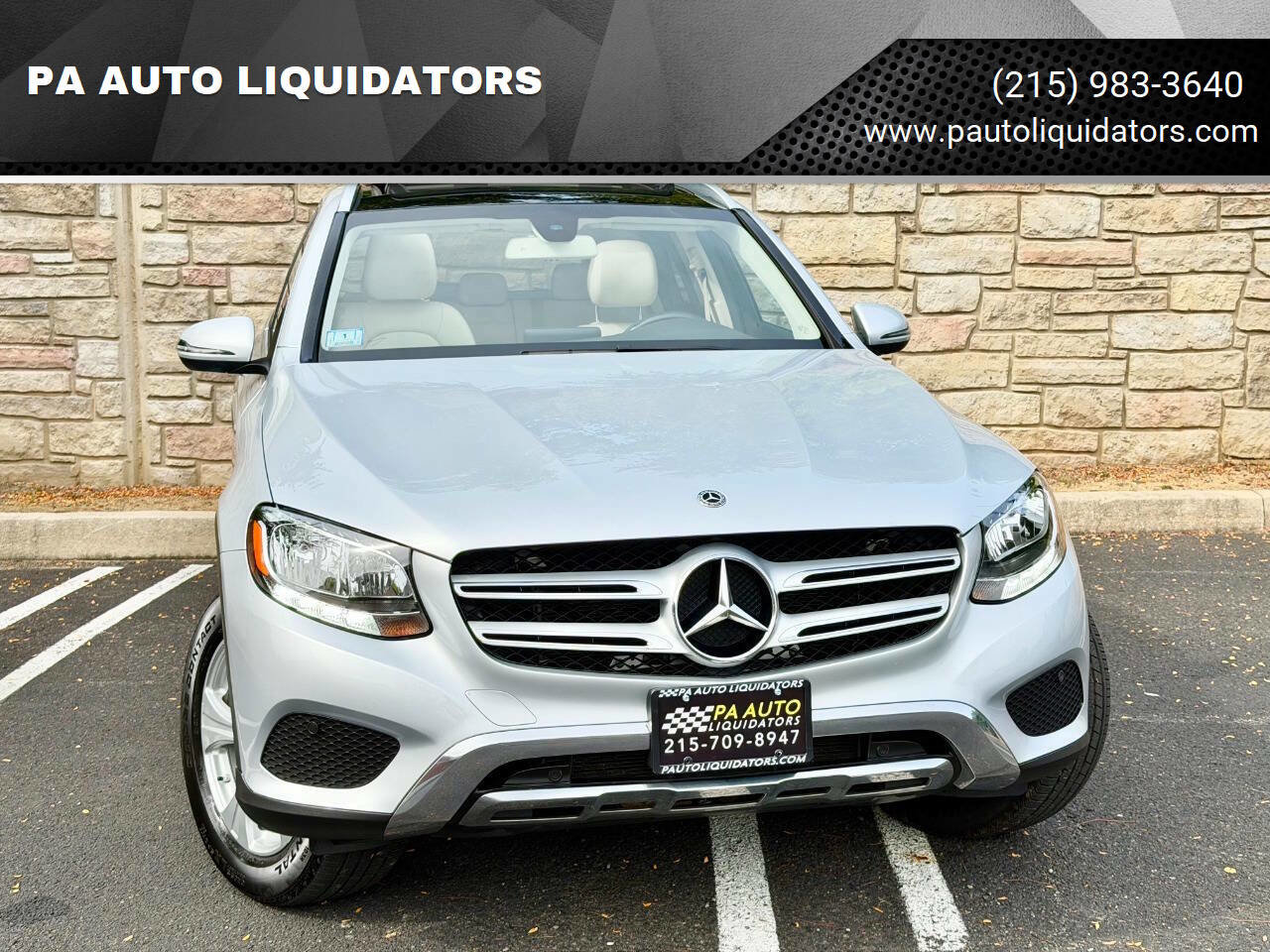 Used 2018 Mercedes-Benz GLC 300 4MATIC image 1