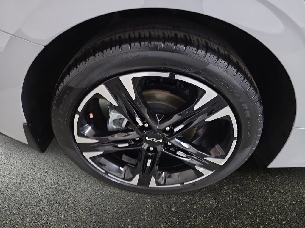 Used 2023 Kia K5 GT-Line AWD/4WD image 32