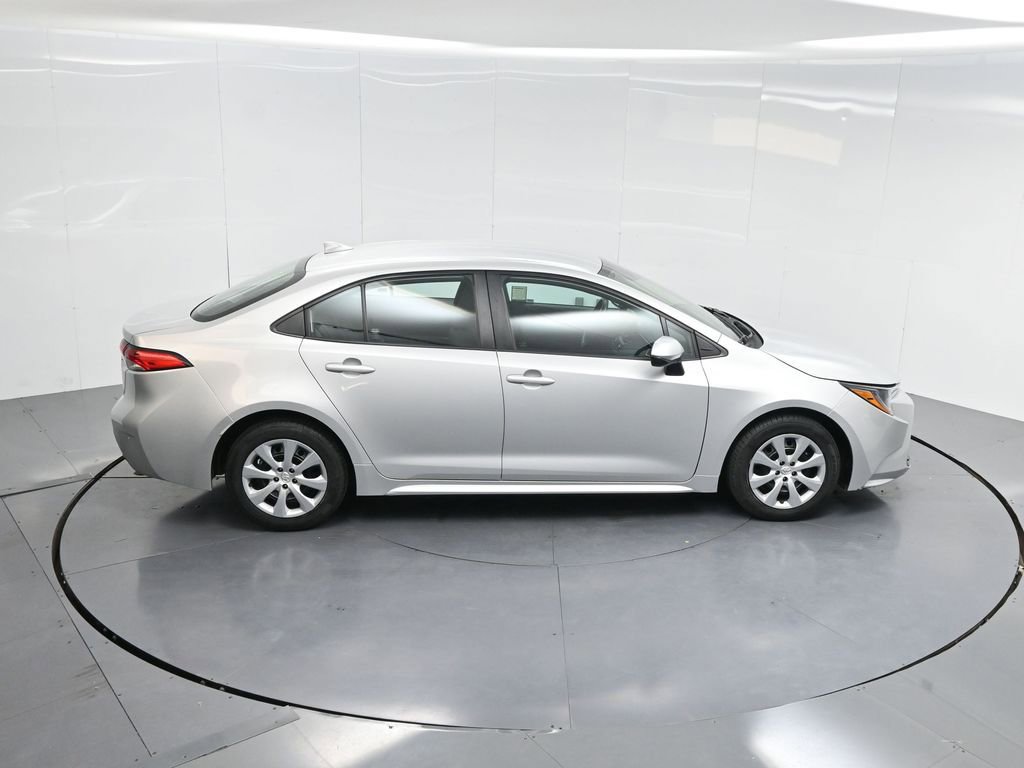 Used 2023 Toyota Corolla LE image 73