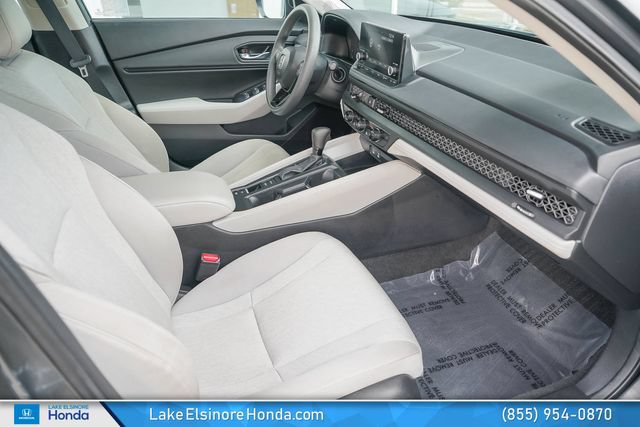 Certified 2025 Honda Accord SE image 17