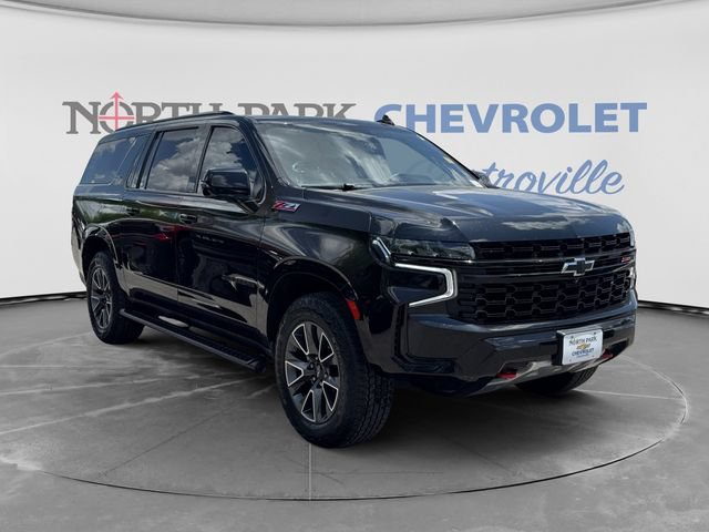 Certified 2023 Chevrolet Suburban Z71 w/ Luxury Package AWD/4WD image 1