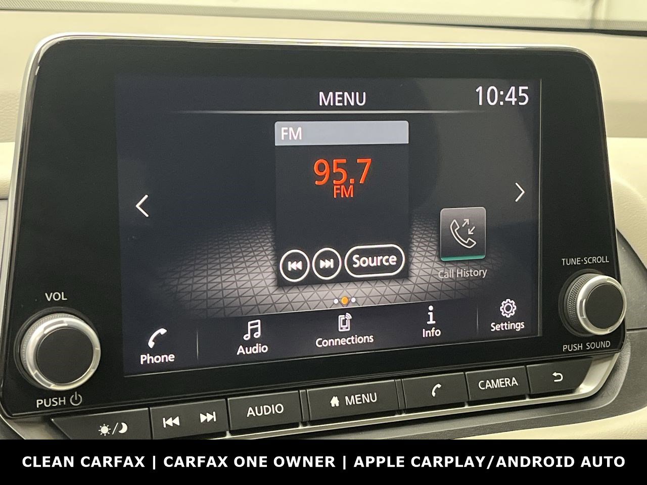 Used 2025 Nissan Rogue SV image 18