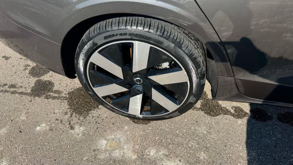 Used 2025 Volvo S60 T8 Plus AWD/4WD image 12
