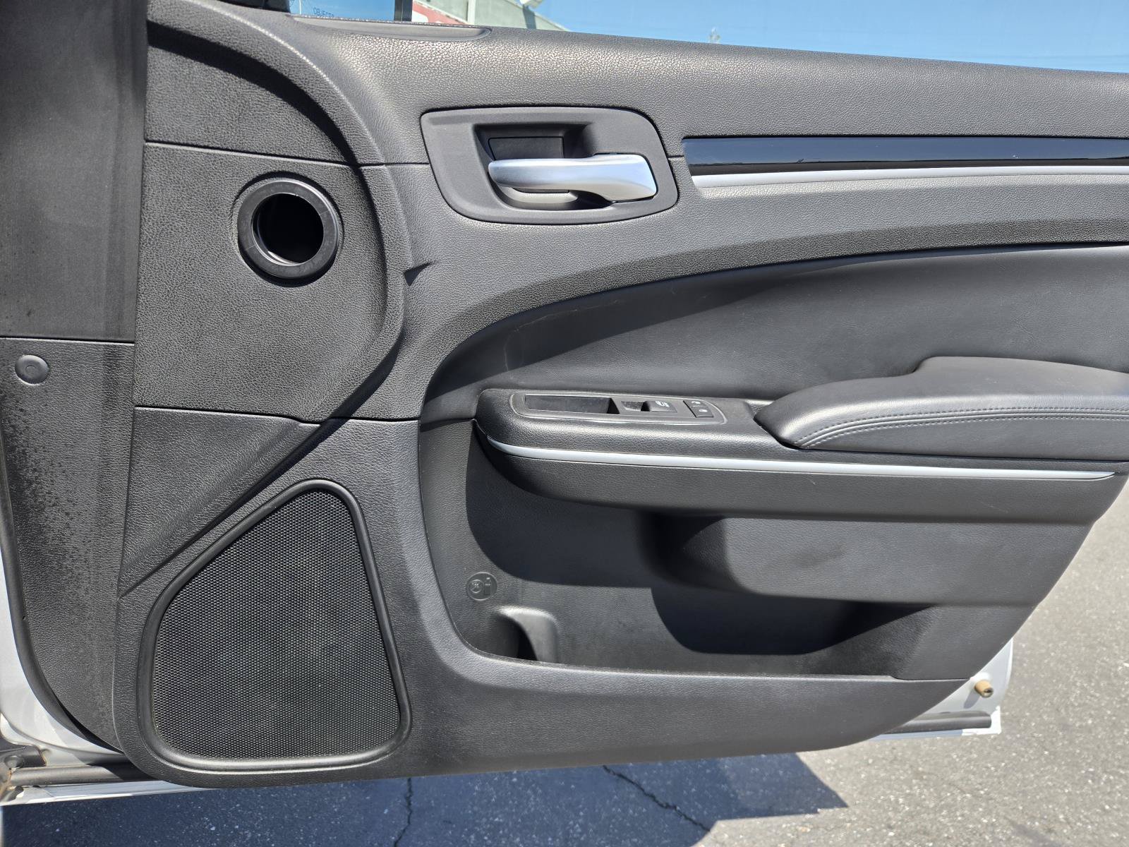 Certified 2023 Chrysler 300 Touring RWD image 33