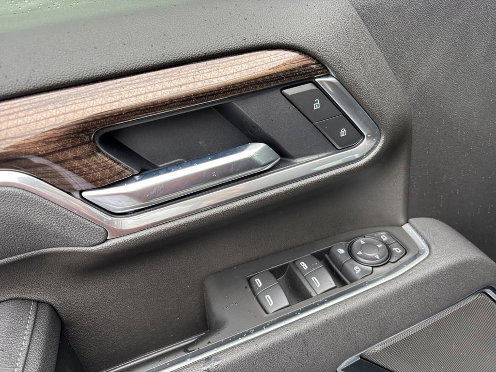 Used 2025 Chevrolet Silverado 2500 LT w/ Safety Package image 16