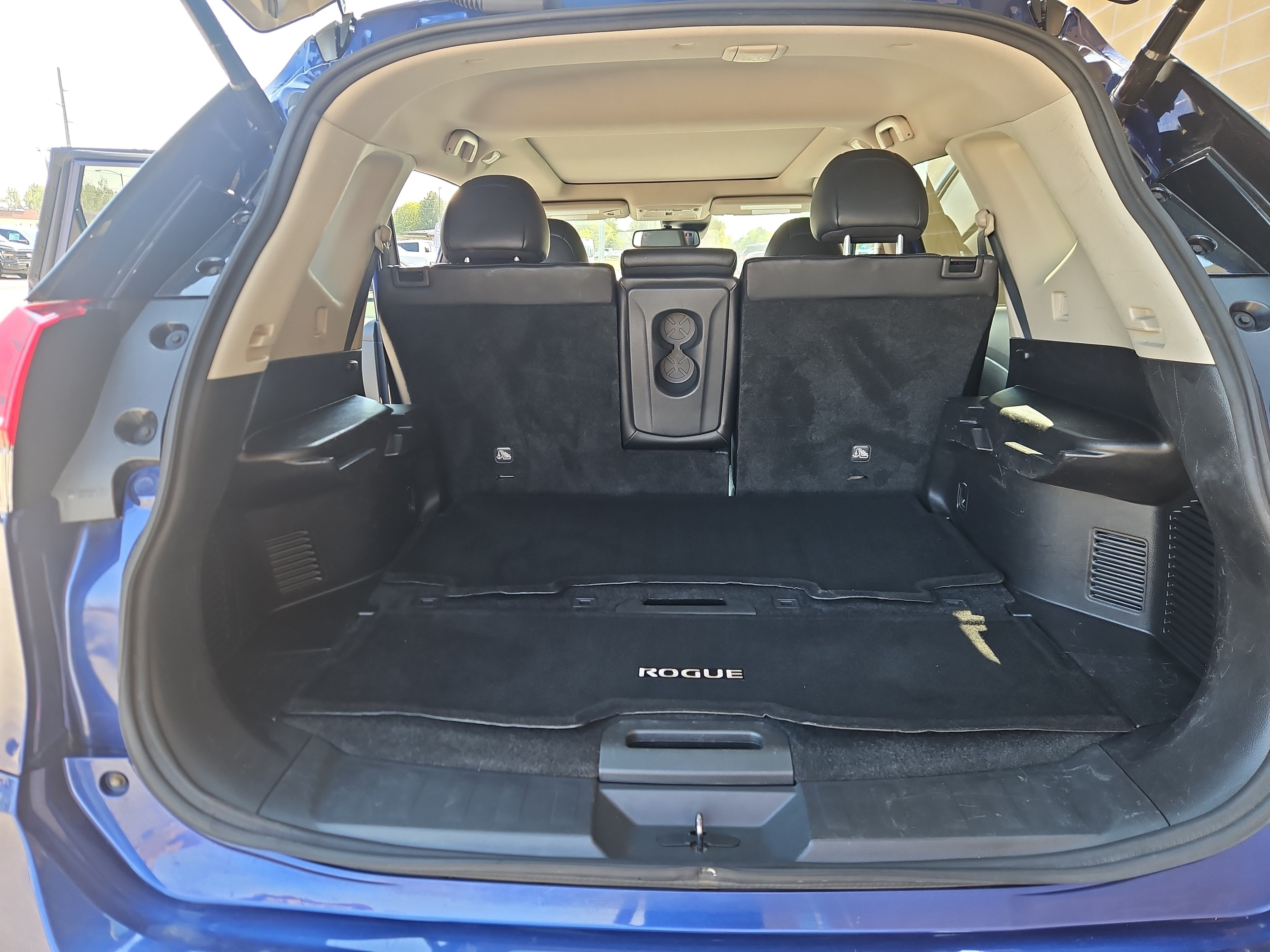 Used 2017 Nissan Rogue SL w/ SL Premium Package AWD/4WD image 11