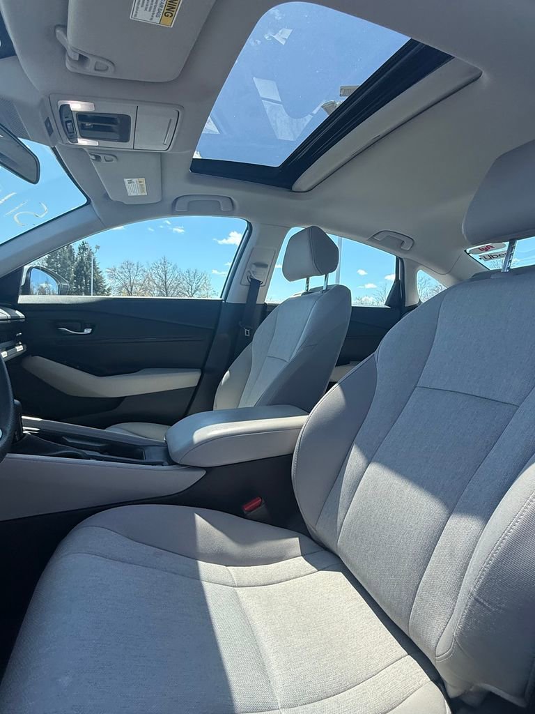 Used 2023 Honda Accord EX image 4