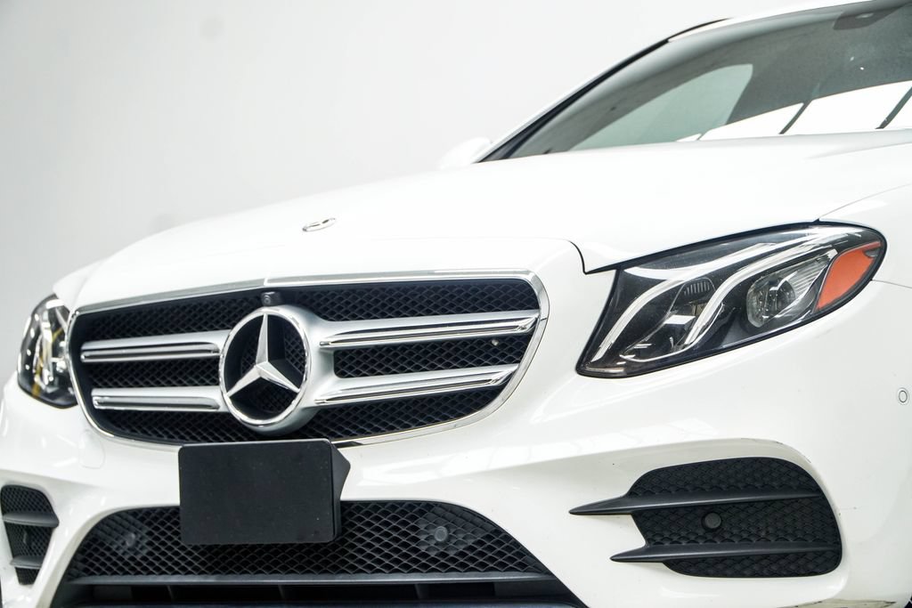 Used 2019 Mercedes-Benz E 300 image 2