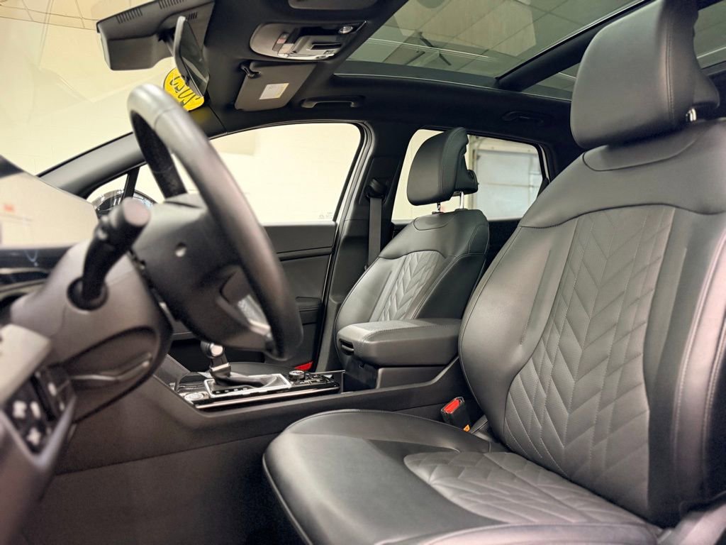 Used 2025 Kia Sportage X-Pro image 12
