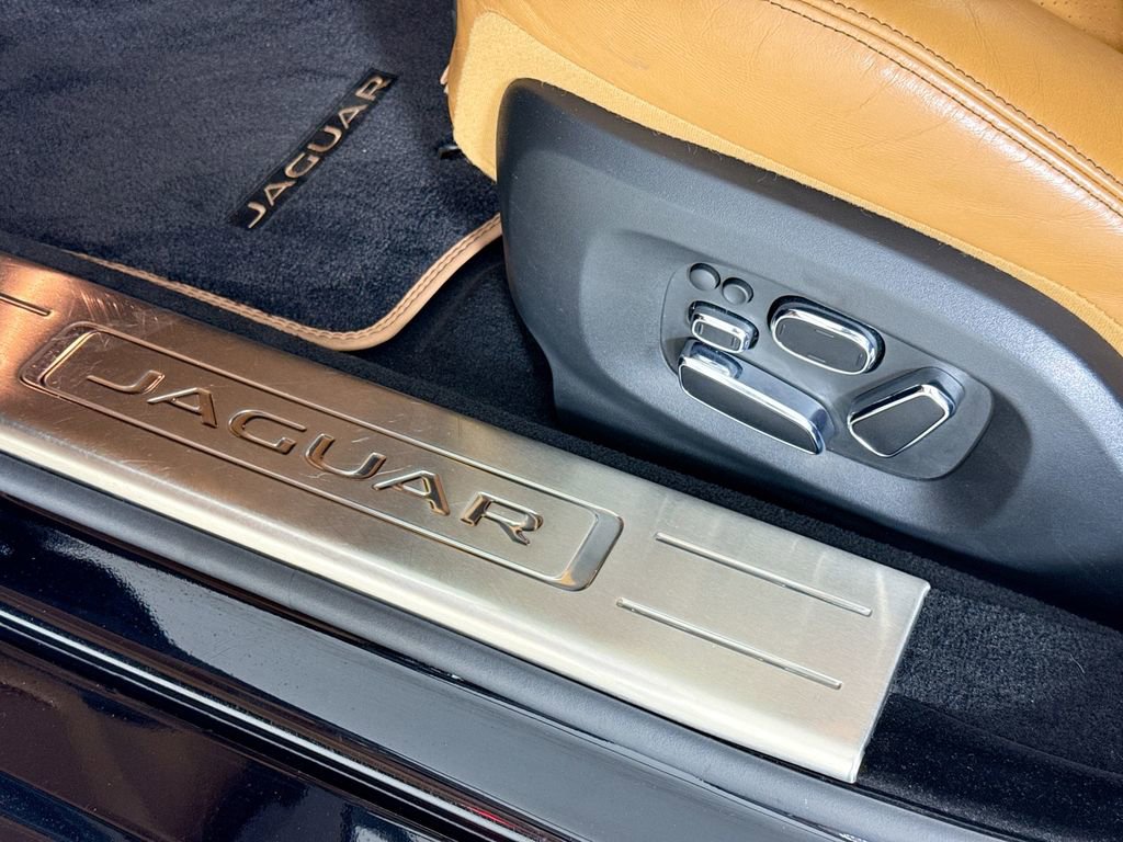 Used 2014 Jaguar XJ L Supercharged image 18