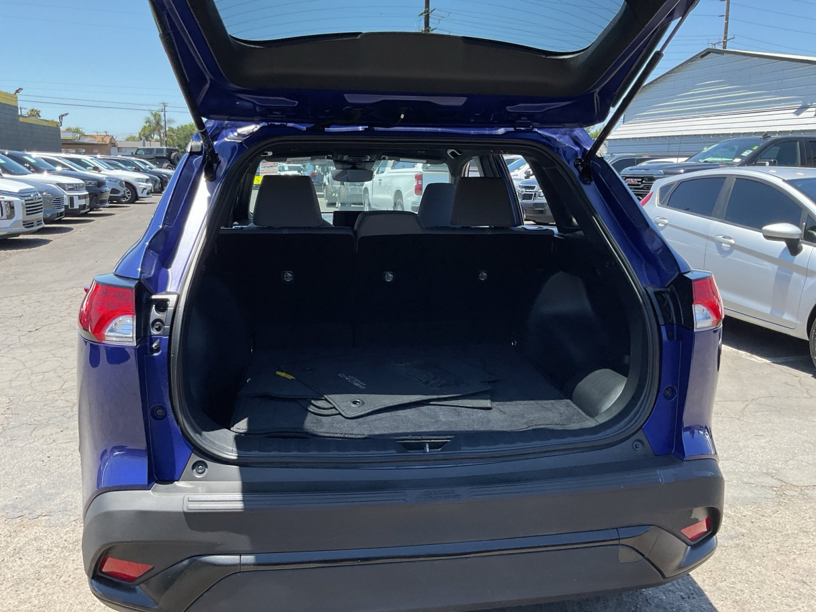 Used 2024 Toyota Corolla Cross AWD Hybrid image 24