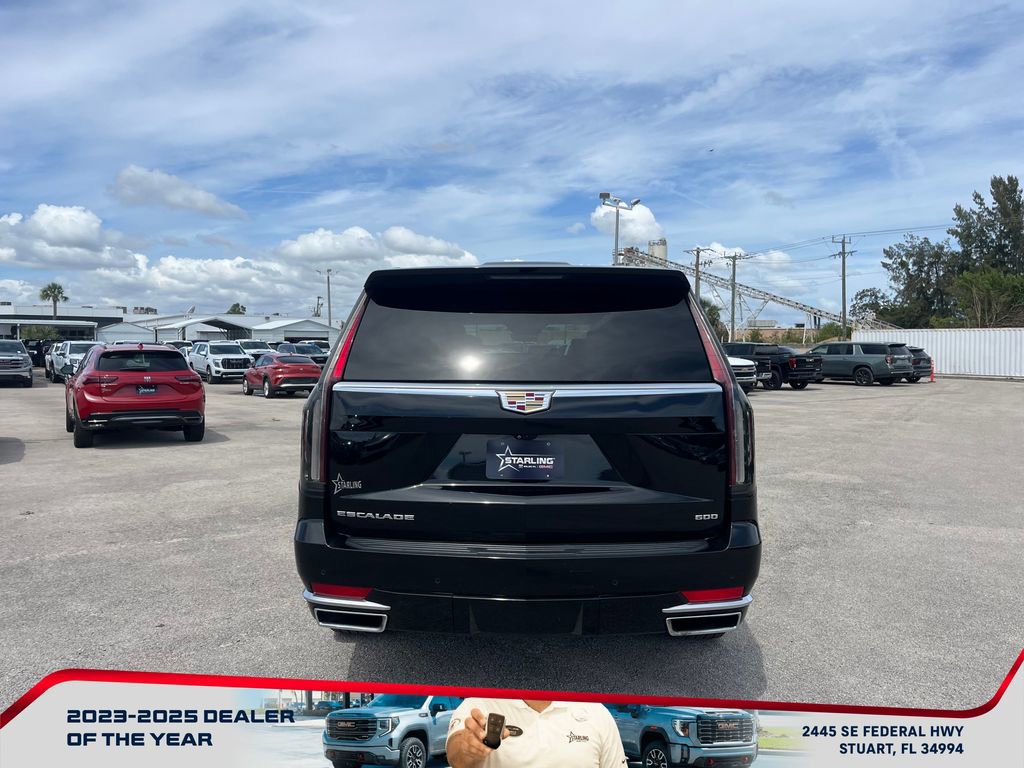 Used 2023 Cadillac Escalade Premium Luxury w/ Performance Package image 6