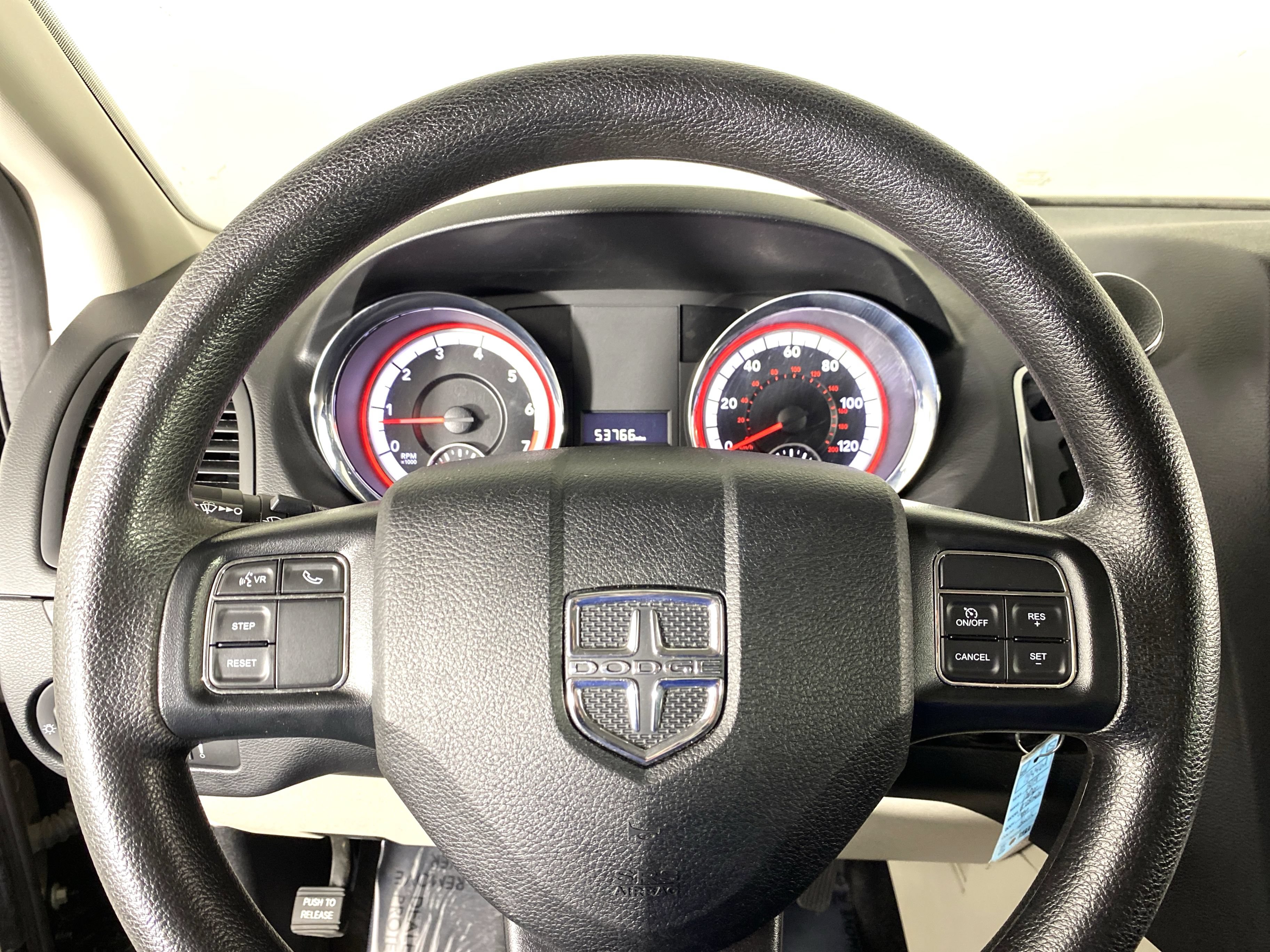 Used 2019 Dodge Grand Caravan SE w/ UConnect Hands-Free Group FWD image 19