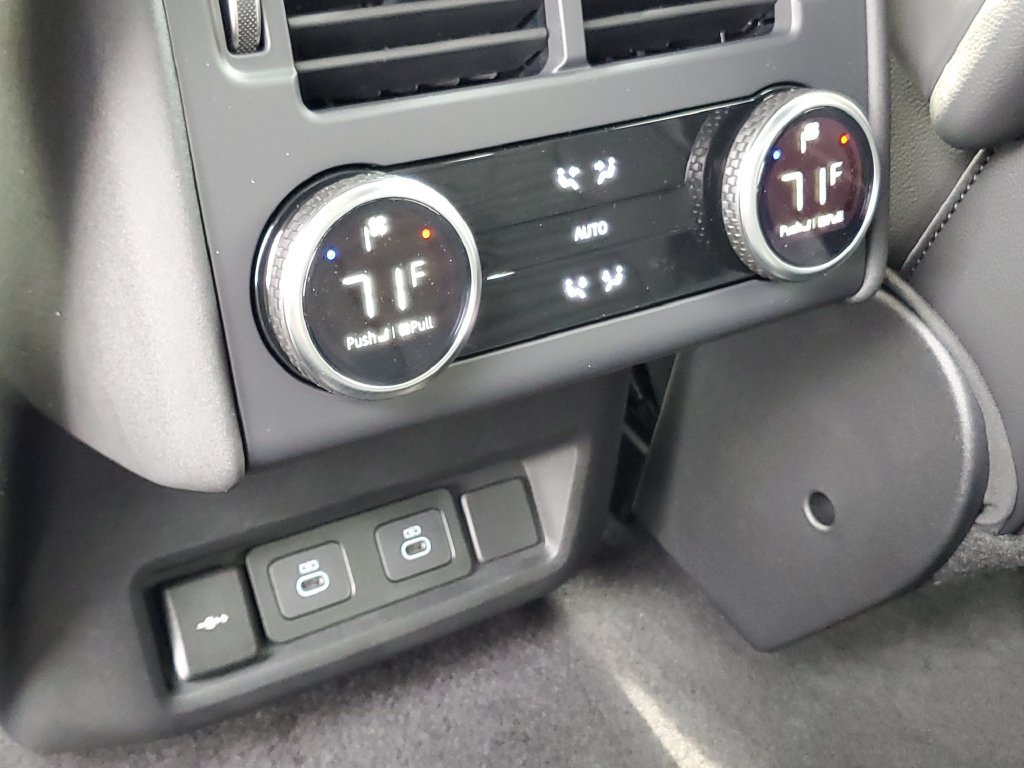 New 2026 Land Rover Discovery Dynamic SE AWD/4WD image 31
