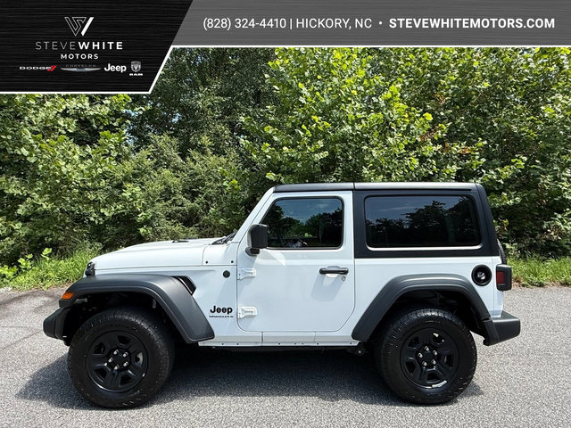 Used 2026 Jeep Wrangler Sport AWD/4WD image 1